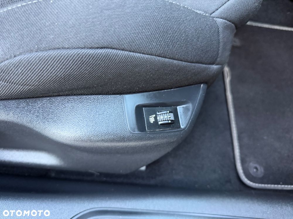 Citroën C5 HDi 140 FAP Business Class - 23