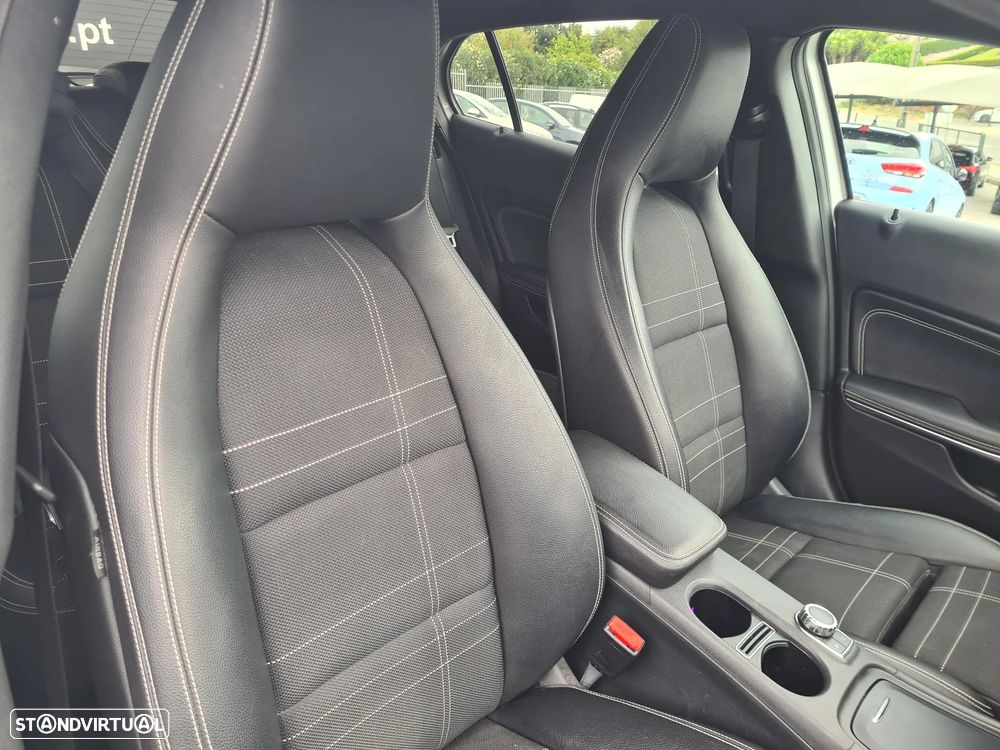 Mercedes-Benz GLA 200 CDi Urban Aut. - 25