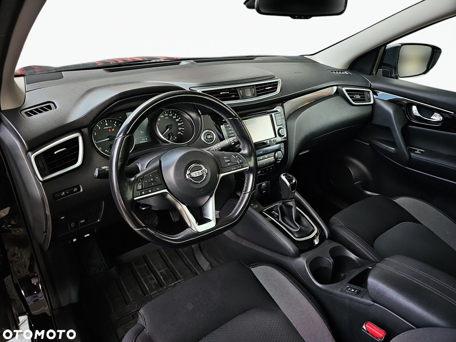 Nissan Qashqai 1.3 DIG-T N-Connecta DCT - 10