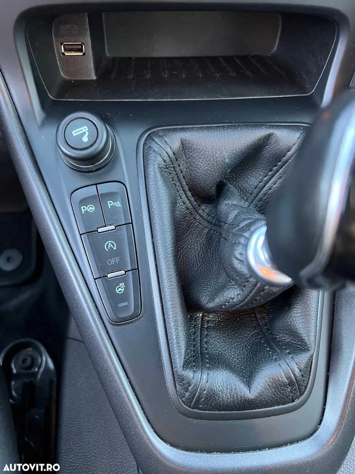Ford Focus 1.5 EcoBlue Connected - 12