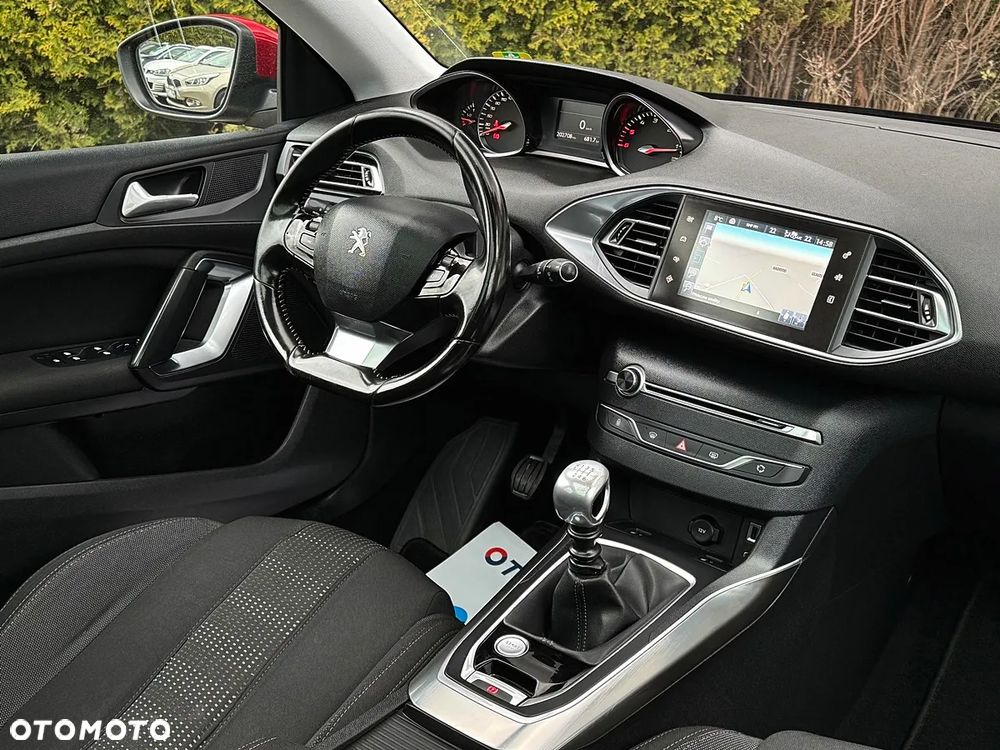 Peugeot 308 BlueHDi 150 Stop & Start Allure - 17