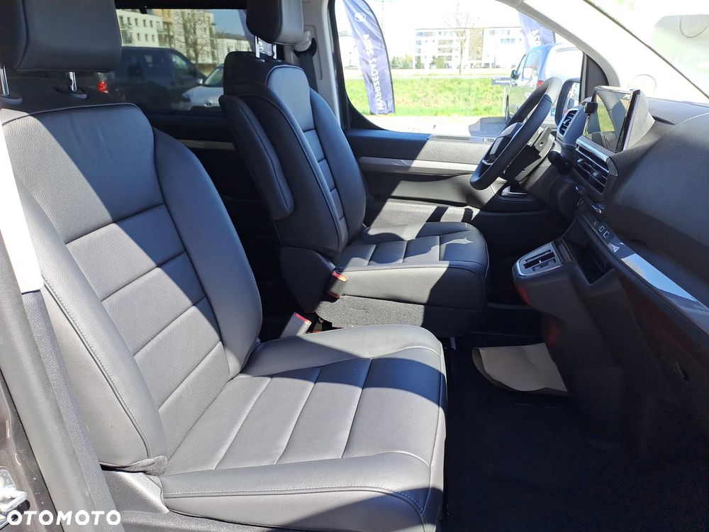 Toyota Proace Verso 2.0 D4-D Long VIP - 18