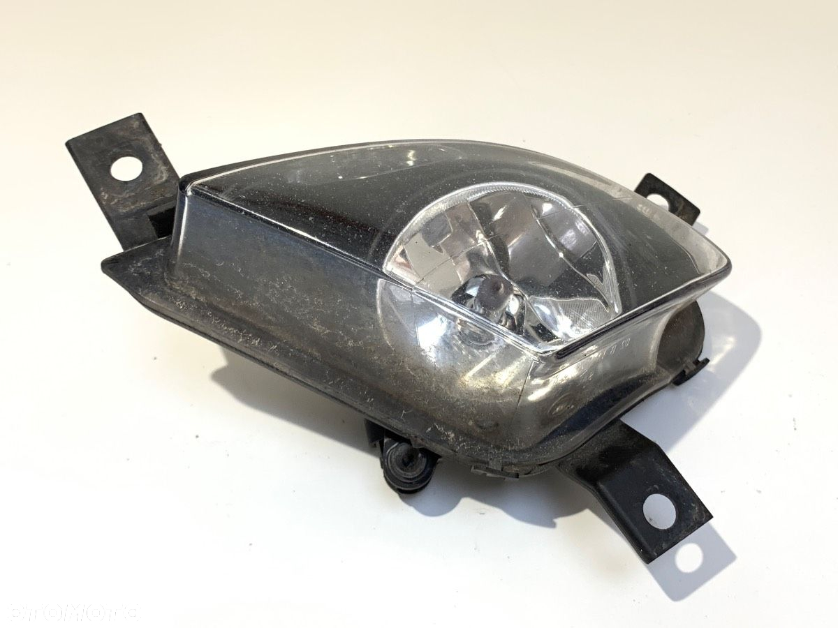HALOGEN PRAWY PRZÓD - 99.00 PLN - BMW 3 Touring (E91) 2004 - 2012 318 i 105 kW [143 KM] benzyna - 2