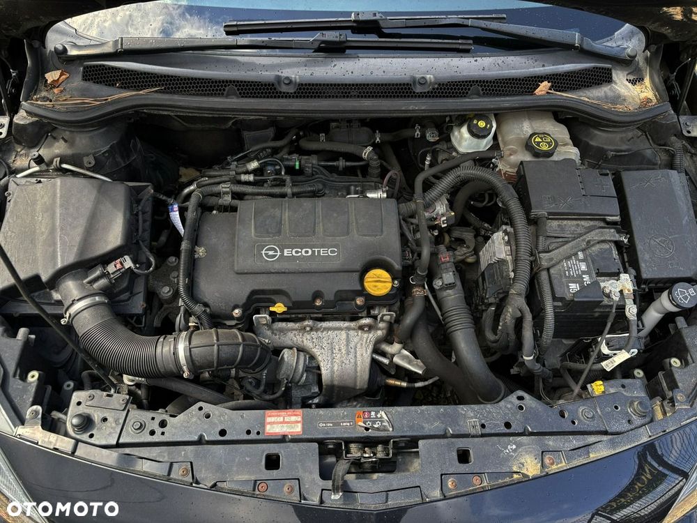 Opel Astra 1.4 Turbo Style - 10