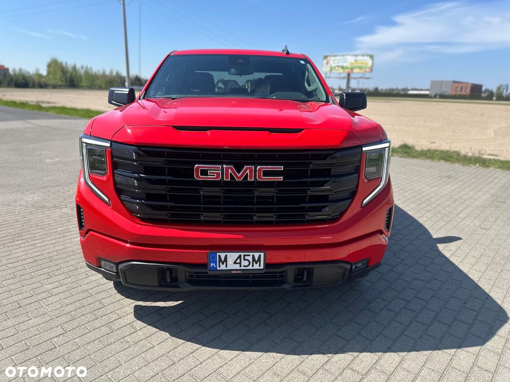GMC Sierra - 4