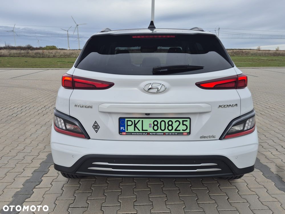 Hyundai Kona - 24