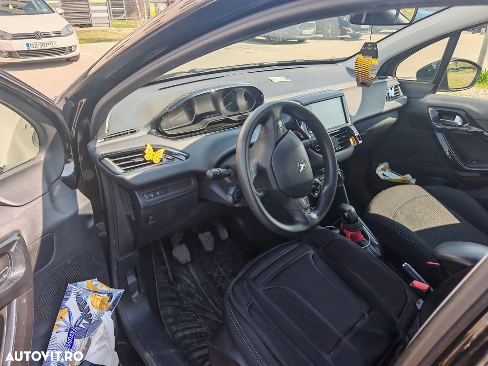 Peugeot 208 1.2 L PureTech Active - 7