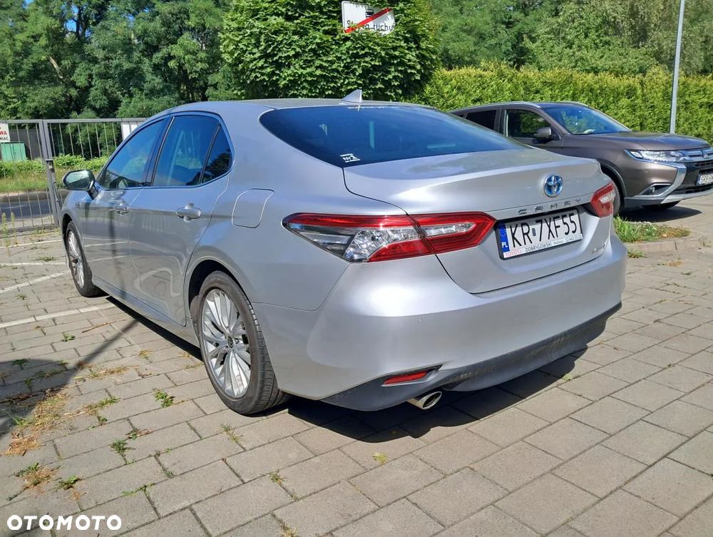 Toyota Camry 2.5 Hybrid Executive CVT - 4