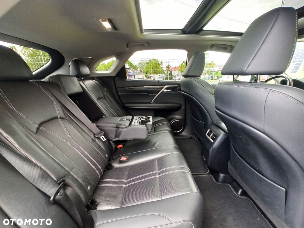 Lexus RX - 11