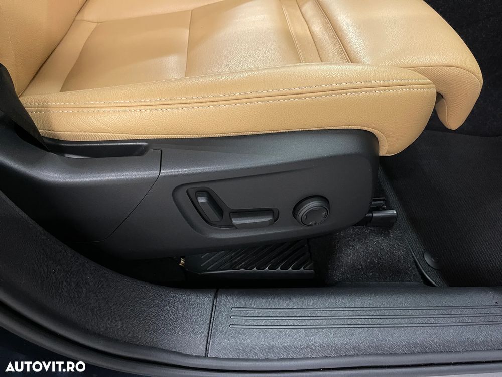 Volvo XC 40 Recharge T5 Twin Engine AT7 Inscription - 25