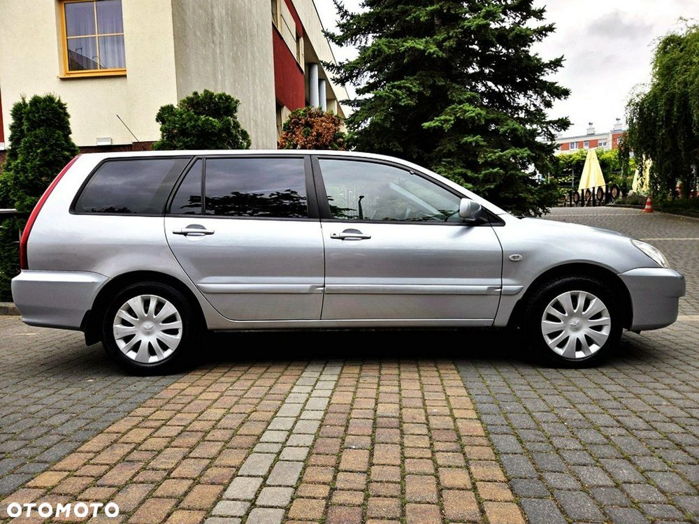 Mitsubishi Lancer - 3