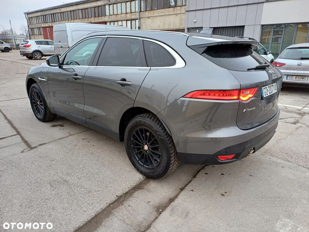 Jaguar F-Pace - 3