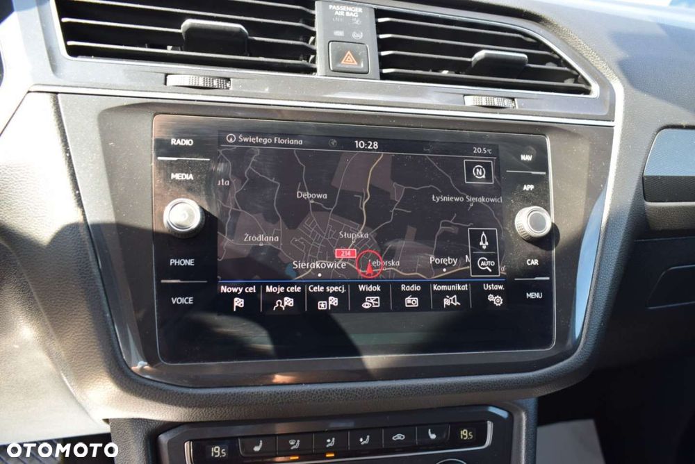 Volkswagen Tiguan - 34
