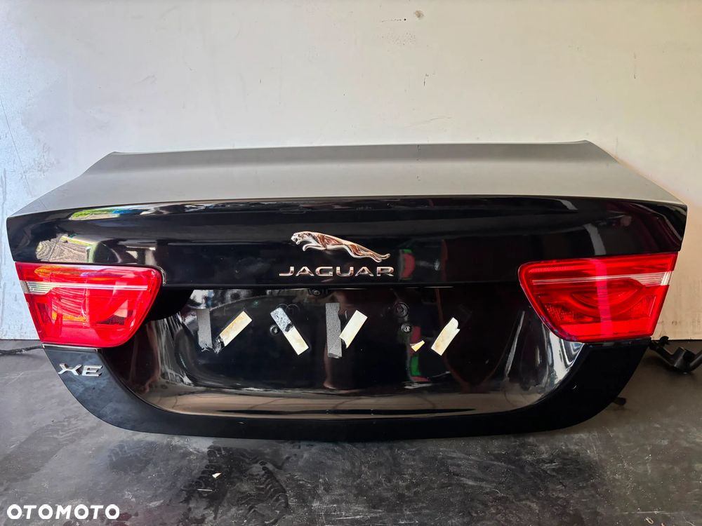 Kompletna klapa bagażnika jaguar XE 2015 - 2