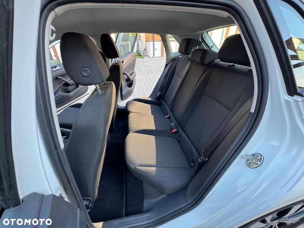 Volkswagen Polo - 11