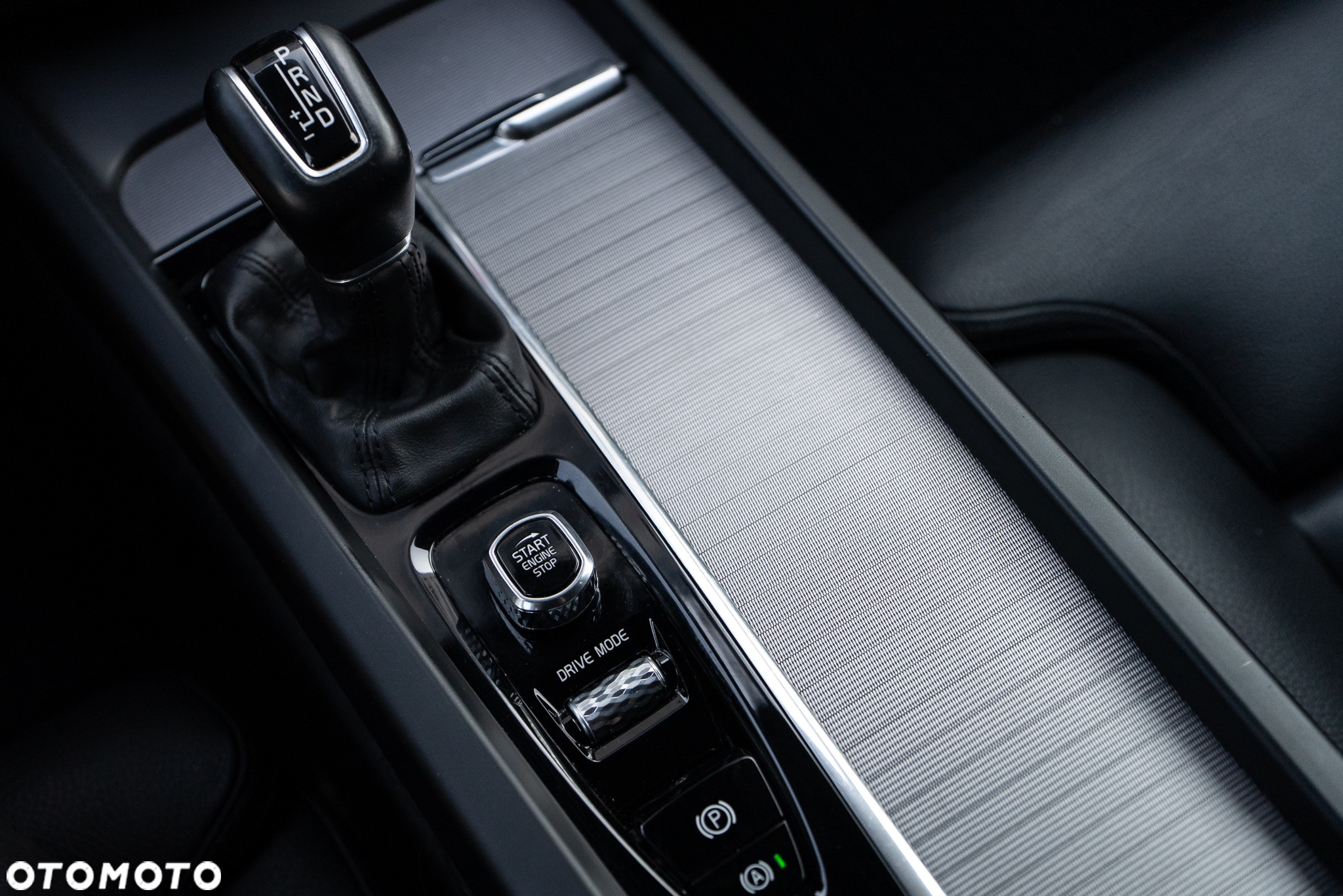 Volvo XC 60 D5 AWD Inscription - 22
