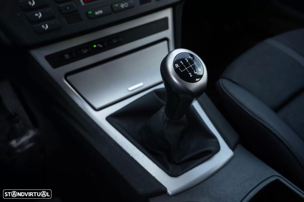BMW X3 18 d xDrive - 14
