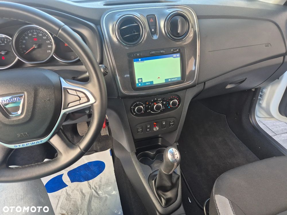 Dacia Sandero - 16