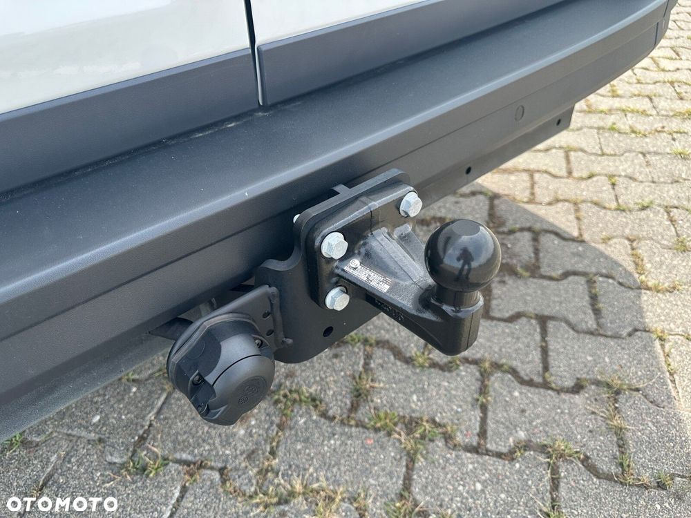 Volkswagen Crafter 35 2.0 TDI L3H3 3640 140 KM - 23