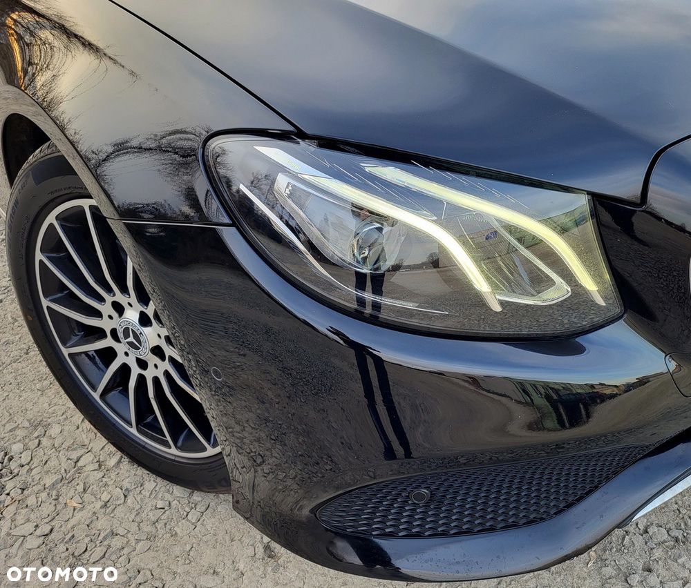 Mercedes-Benz Klasa E - 36