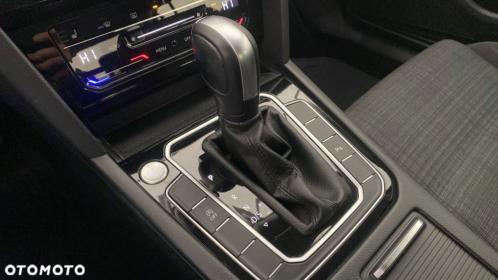 Volkswagen Passat 2.0 TDI EVO Business DSG - 19