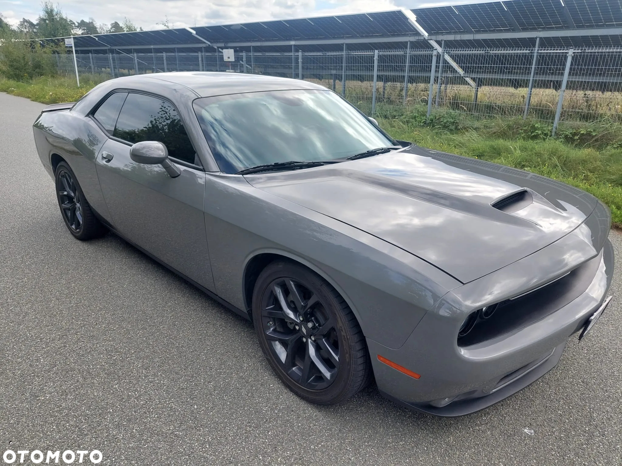 Dodge Challenger - 4
