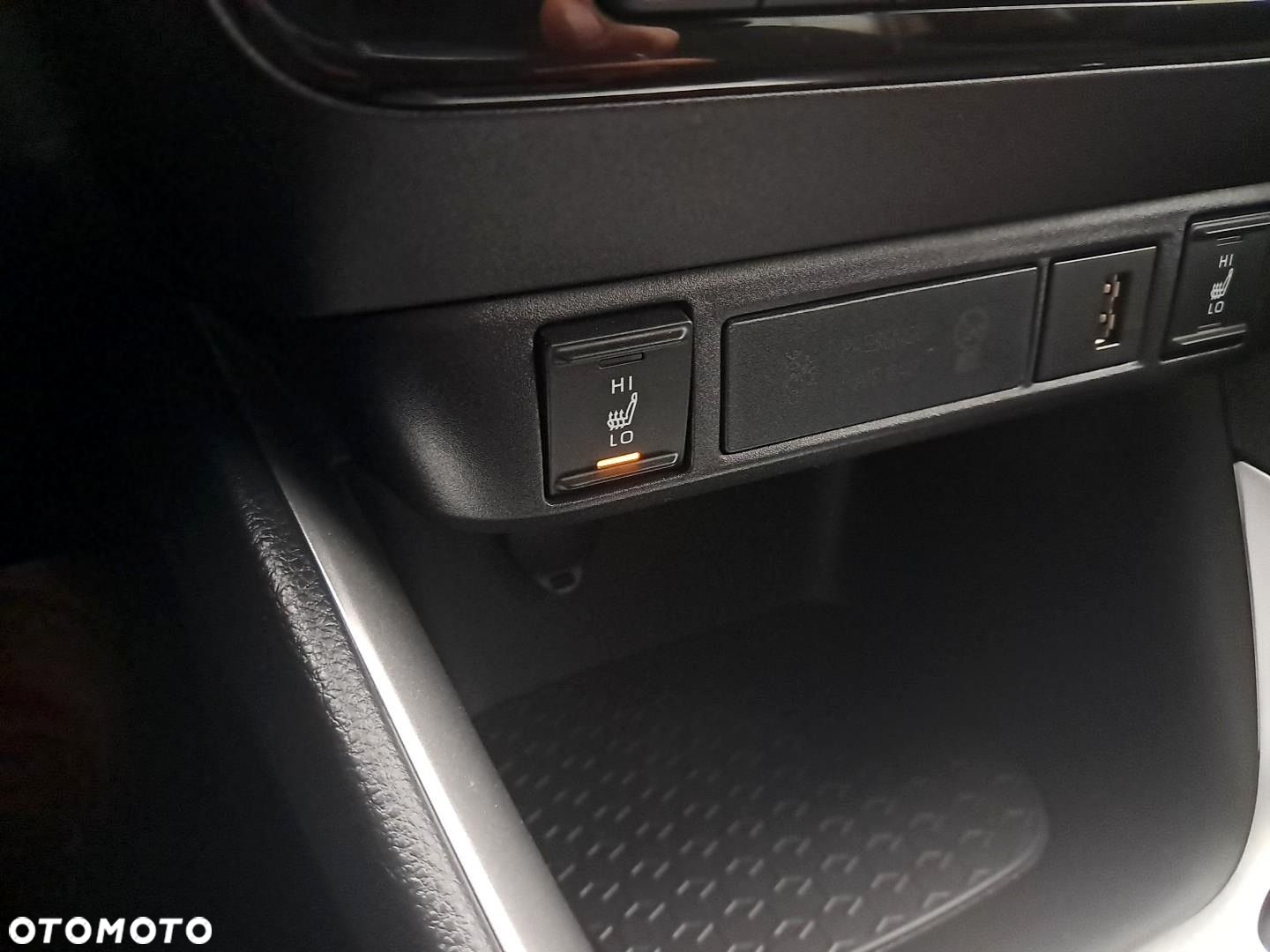 Toyota Yaris Hybrid 1.5 Comfort - 22