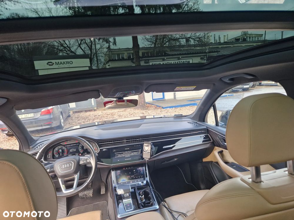 Audi Q7 - 12