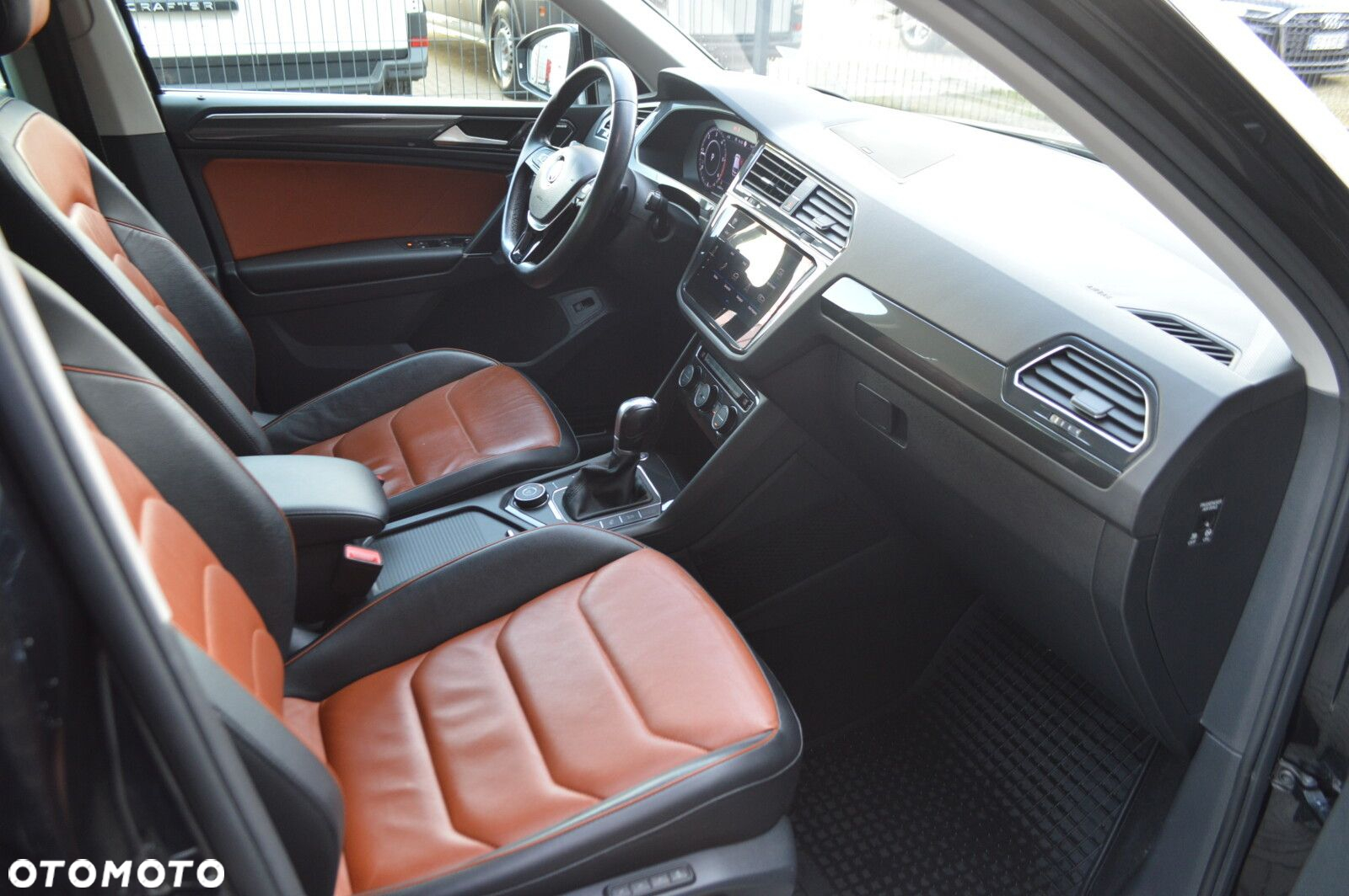 Volkswagen Tiguan - 27