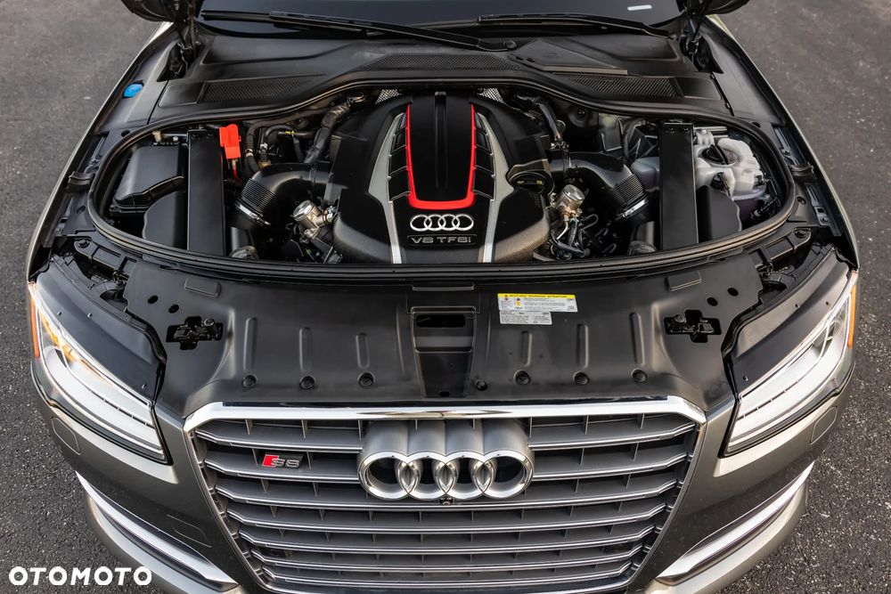 Audi S8 - 19