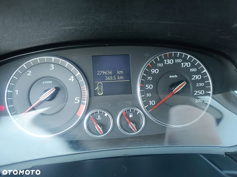 Renault Laguna dCi 175 FAP - 9