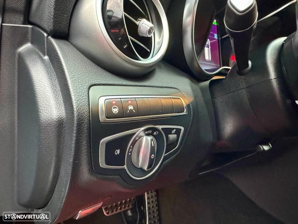 Mercedes-Benz C 300 de AMG Line - 32