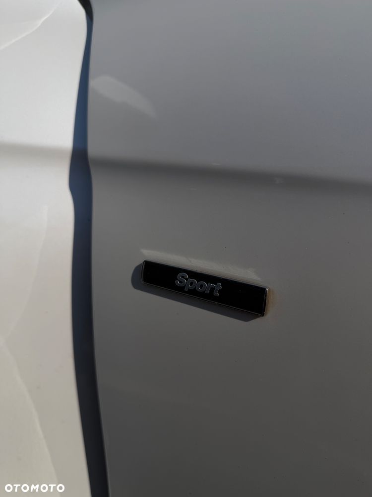 BMW Seria 3 318d Sport Line - 19