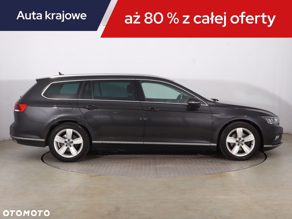 Volkswagen Passat Variant - 8