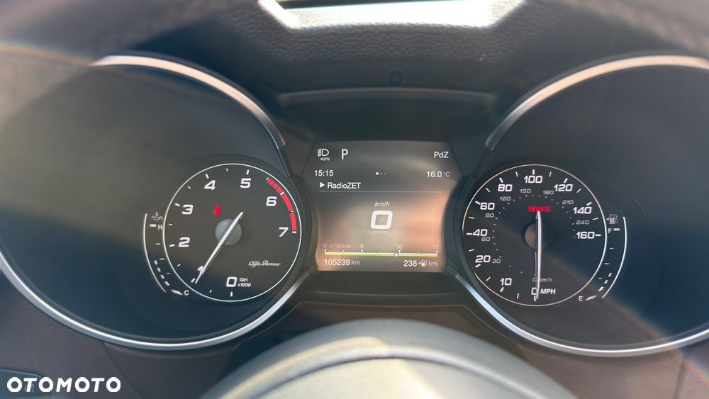 Alfa Romeo Stelvio 2.0 Turbo 16V AT8-Q4 Ti - 31