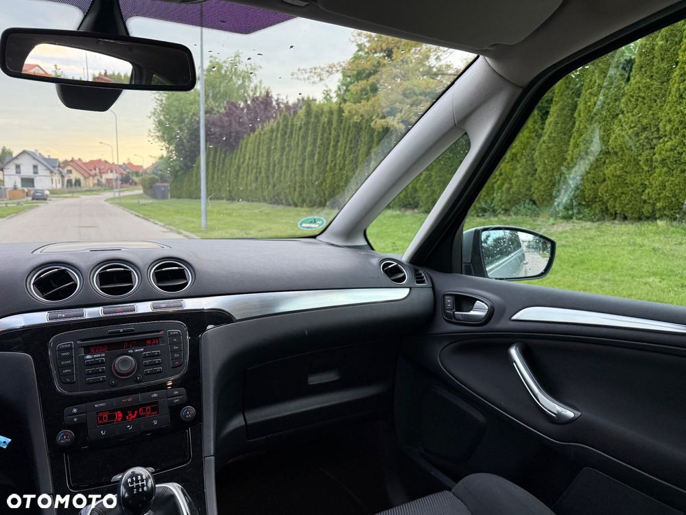 Ford S-Max - 8