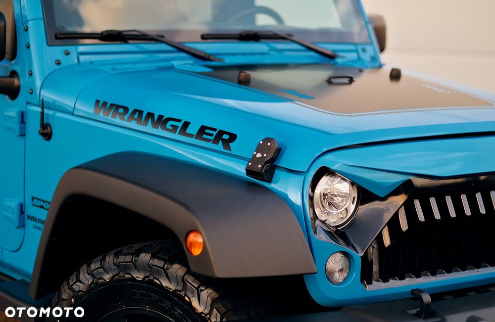 Jeep Wrangler 3.6 Unlim X - 17