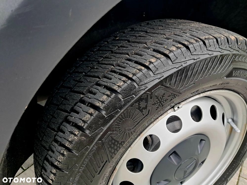 Mercedes-Benz Vito - 20