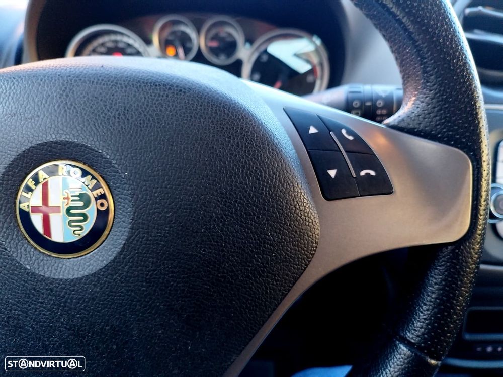 Alfa Romeo MiTo 1.3 JTD Distinctive S&S - 34