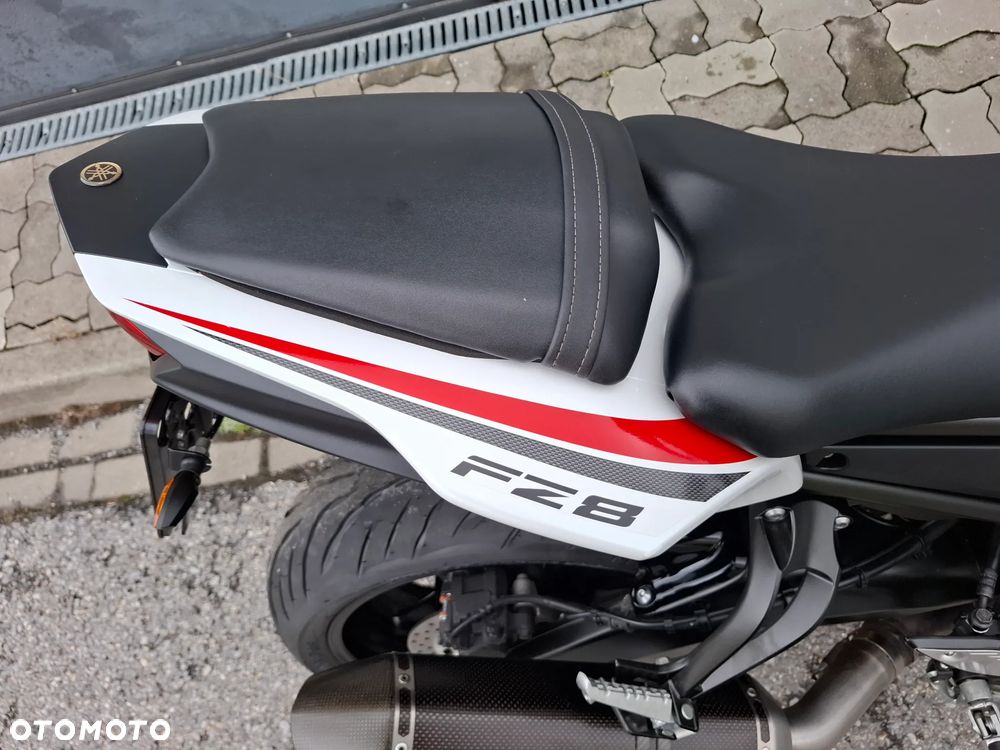 Yamaha FZ8 - 20