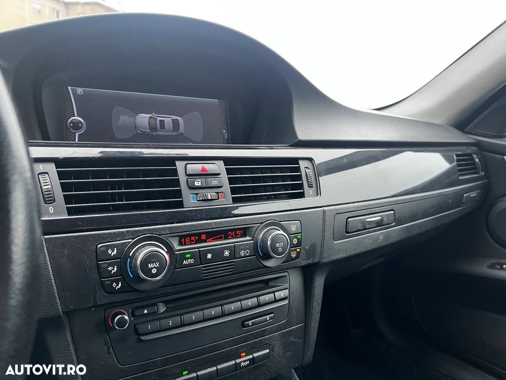 BMW Seria 3 320d - 22