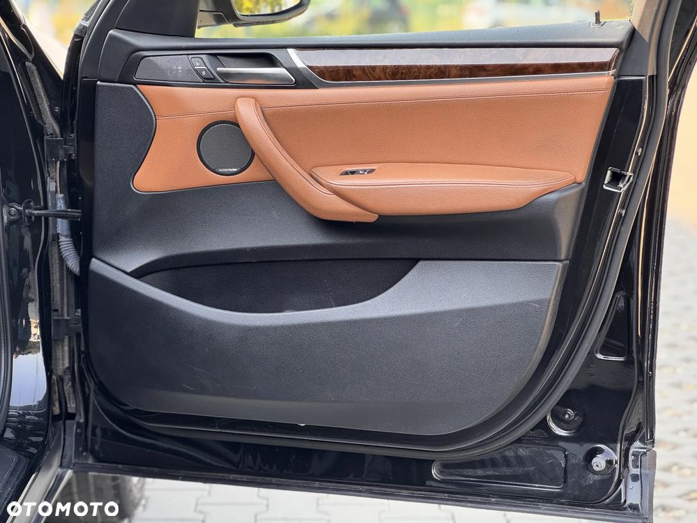 BMW X3 28i xDrive - 27