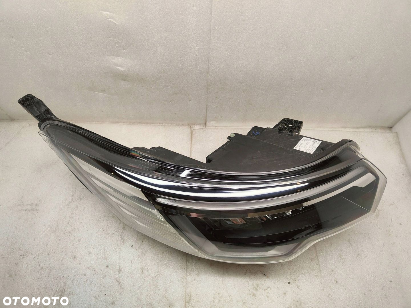 Renault Trafic IV 2022 Przód strona prawa FULL LED 260102899R - 3