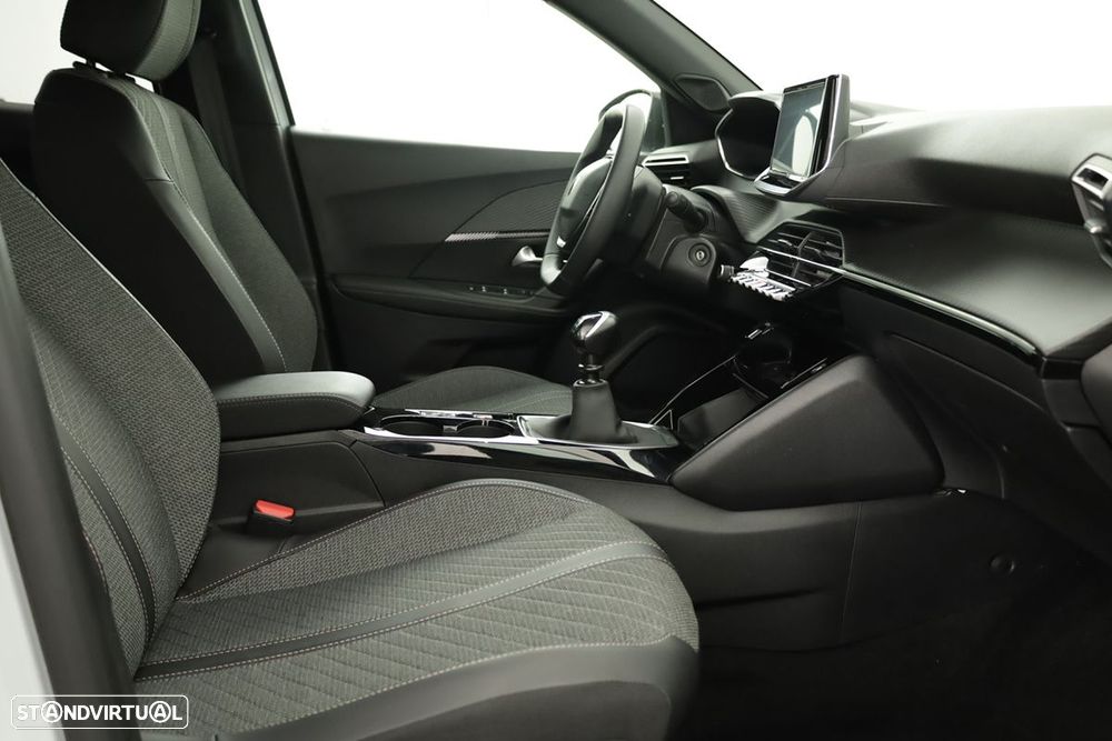 Peugeot 2008 1.2 Allure - 20