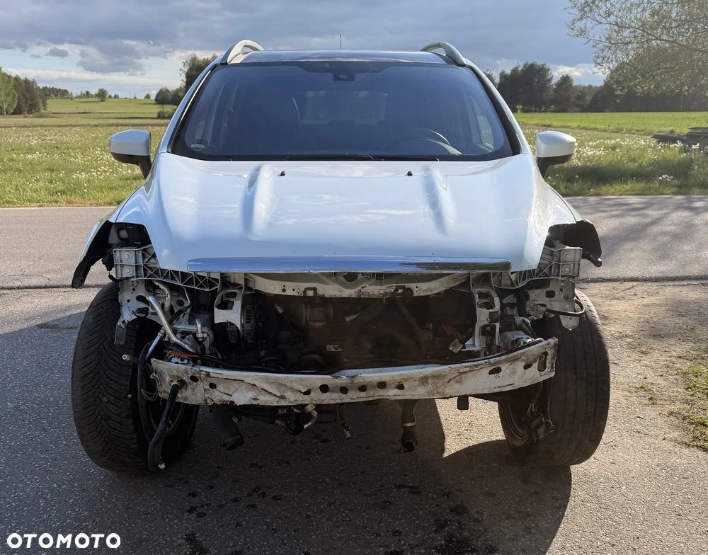 Ford Kuga 2.0 TDCi 4WD Titanium - 4