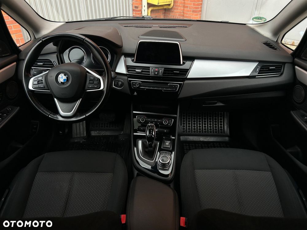 BMW Seria 2 218d Advantage sport - 10