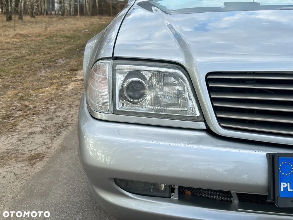 Mercedes-Benz SL - 16