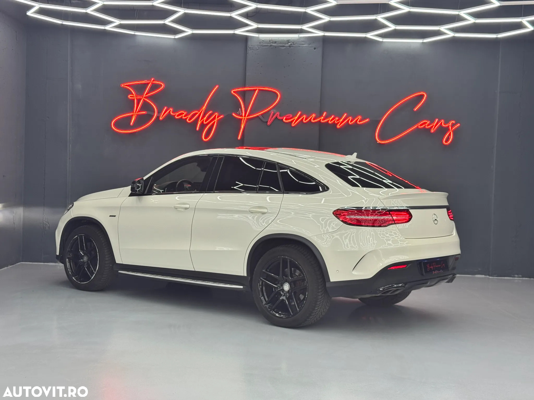 Mercedes-Benz GLE 450 AMG 4Matic 9G-TRONIC - 4