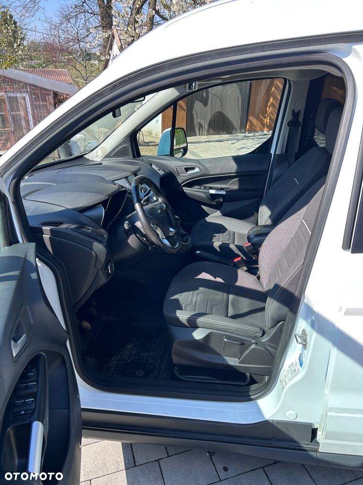 Ford Tourneo Connect 1.5 TDCi Titanium - 9