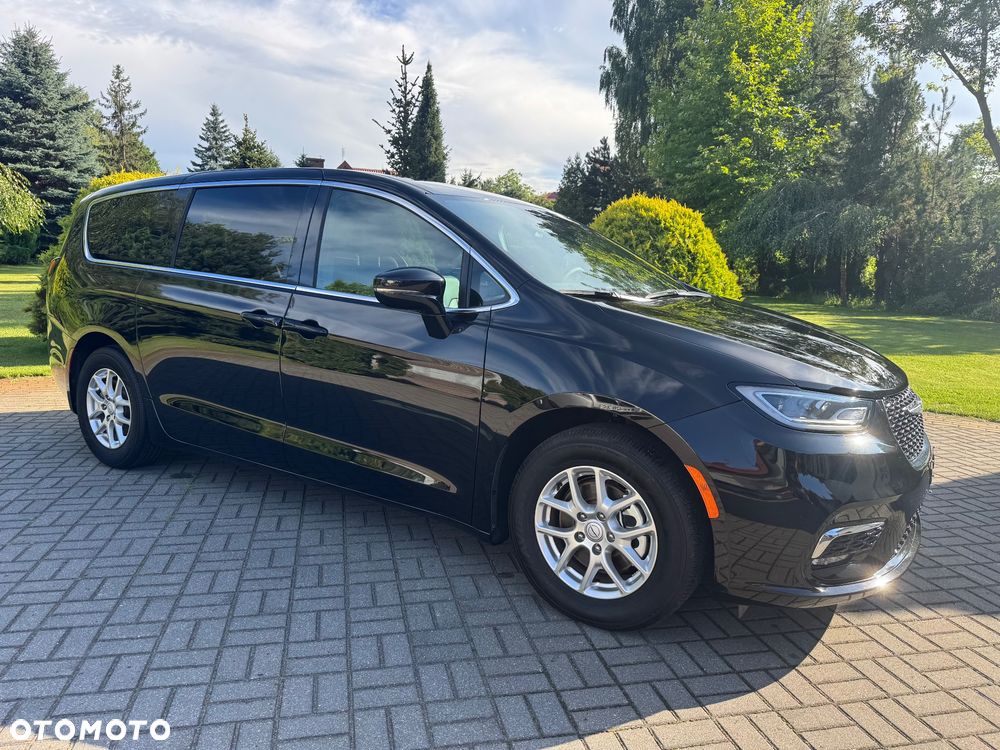 Chrysler Pacifica - 18